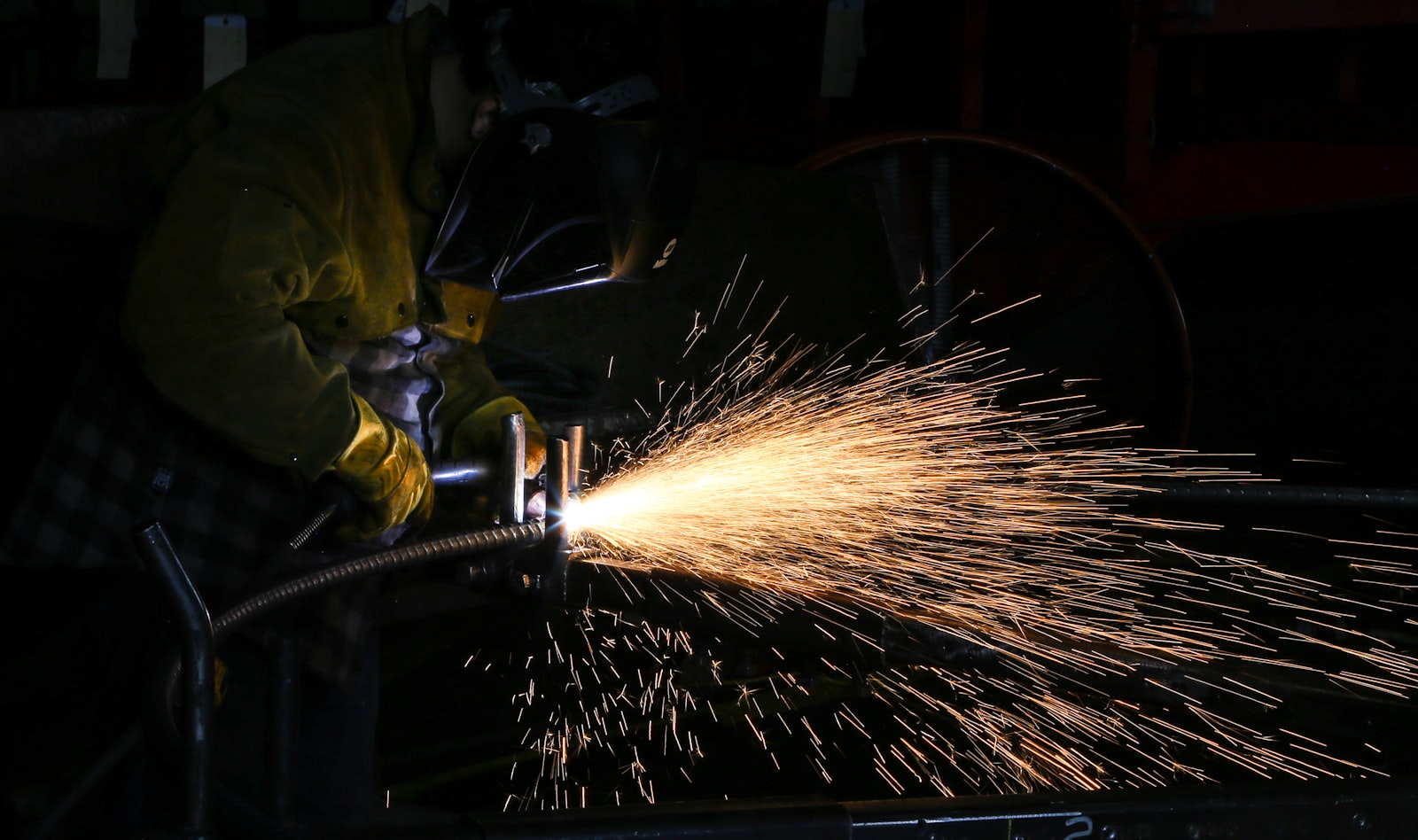 Welder with sparks